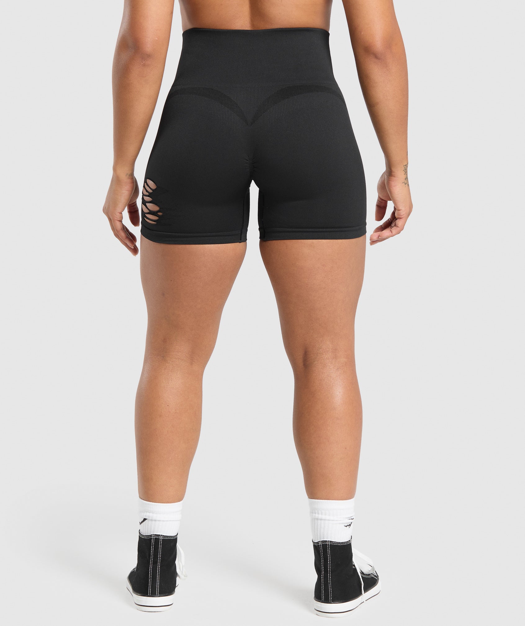 Gains Seamless Distressed Shorts - Black