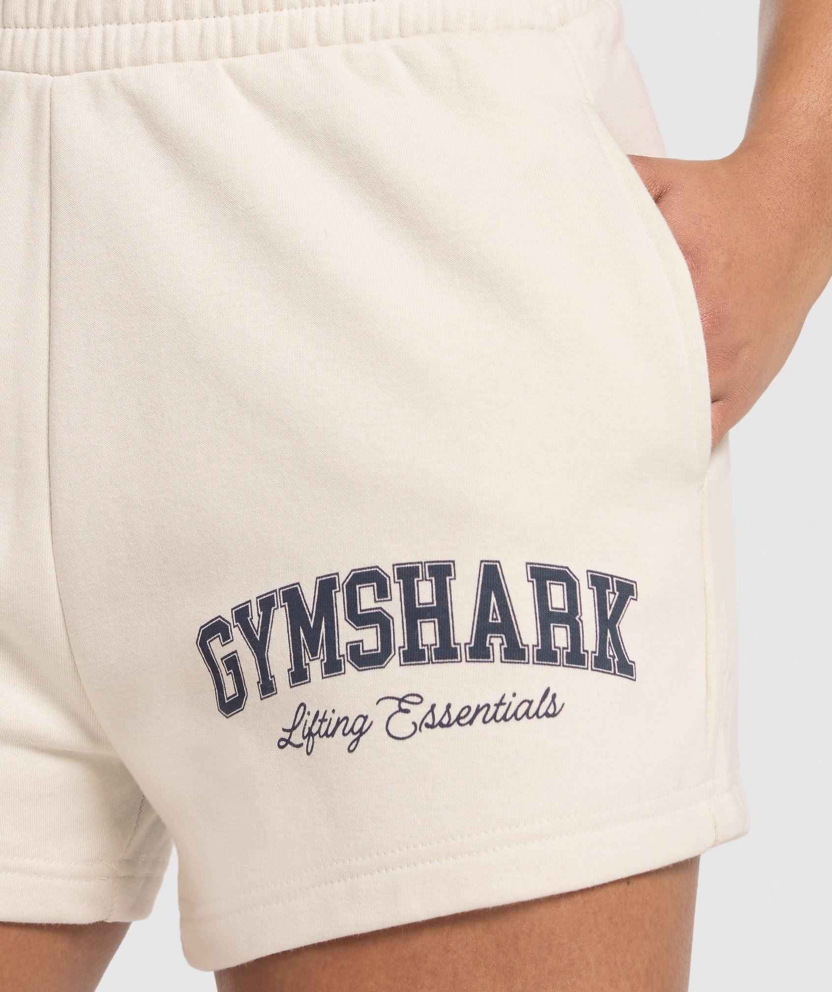 Lifting Essentials Graphic Brushed 4' Shorts - Oat White