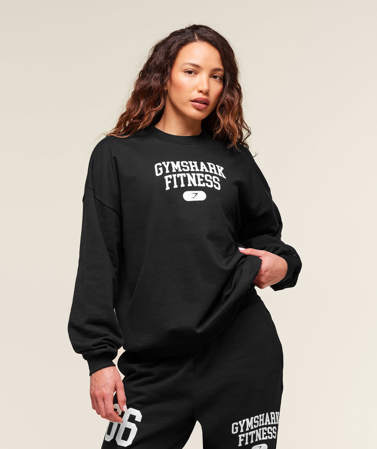 Varsity Graphic Pullover - Black
