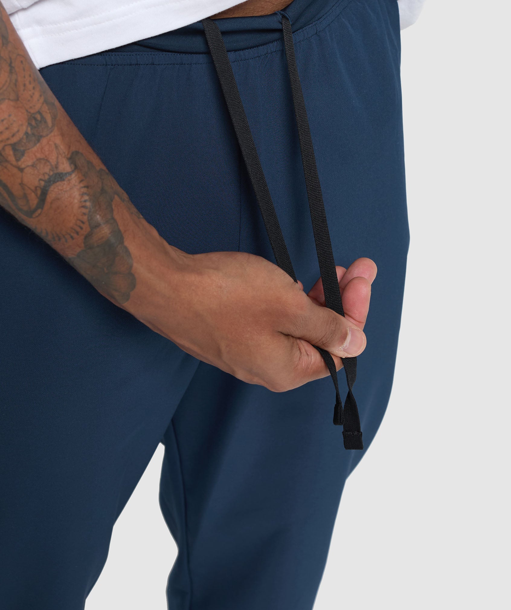 Ease Woven Jogger - Navy