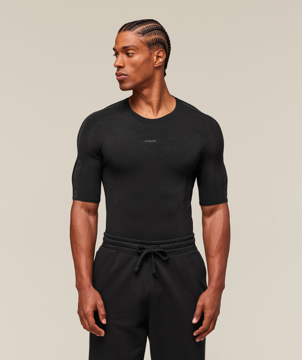 everywear Warp Knit T-Shirt - Black