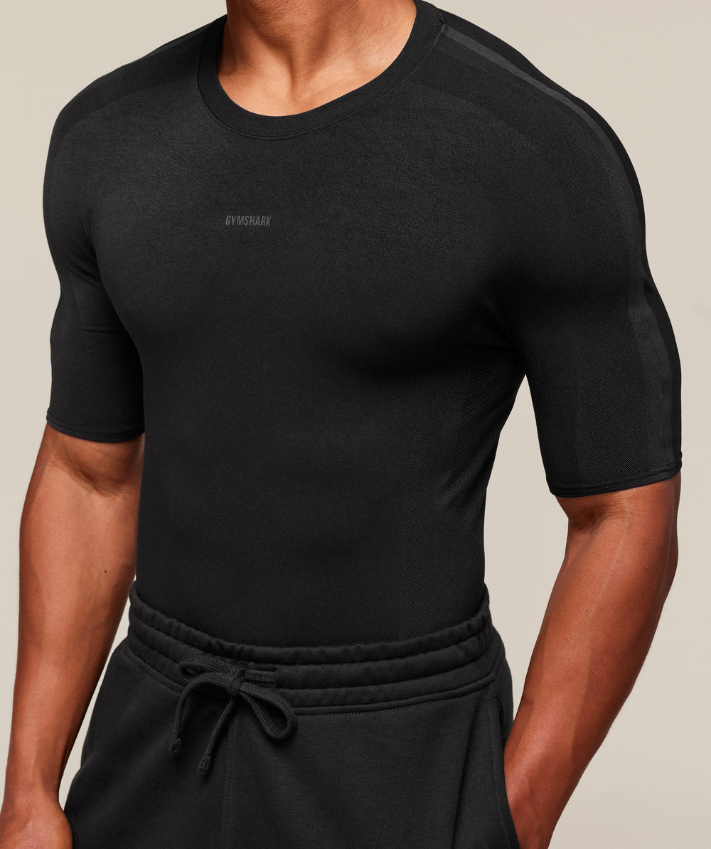 everywear Warp Knit T-Shirt - Black