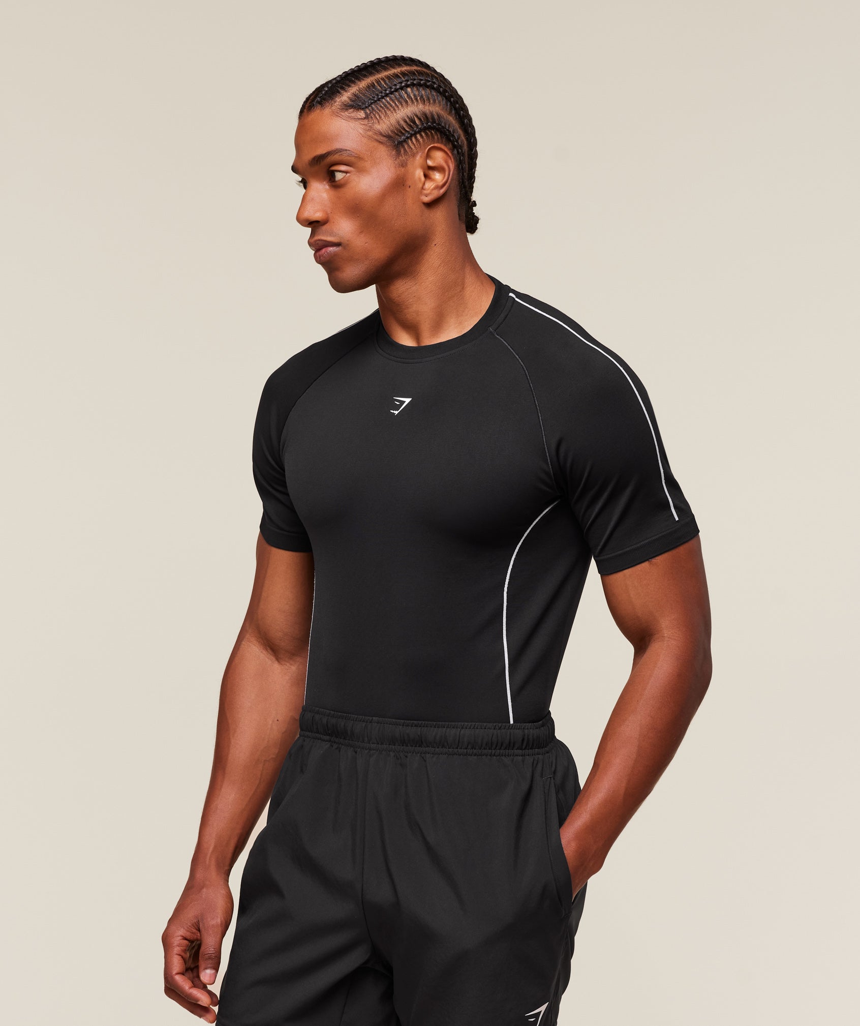 Clean Contour Seamless T-Shirt - Black/White