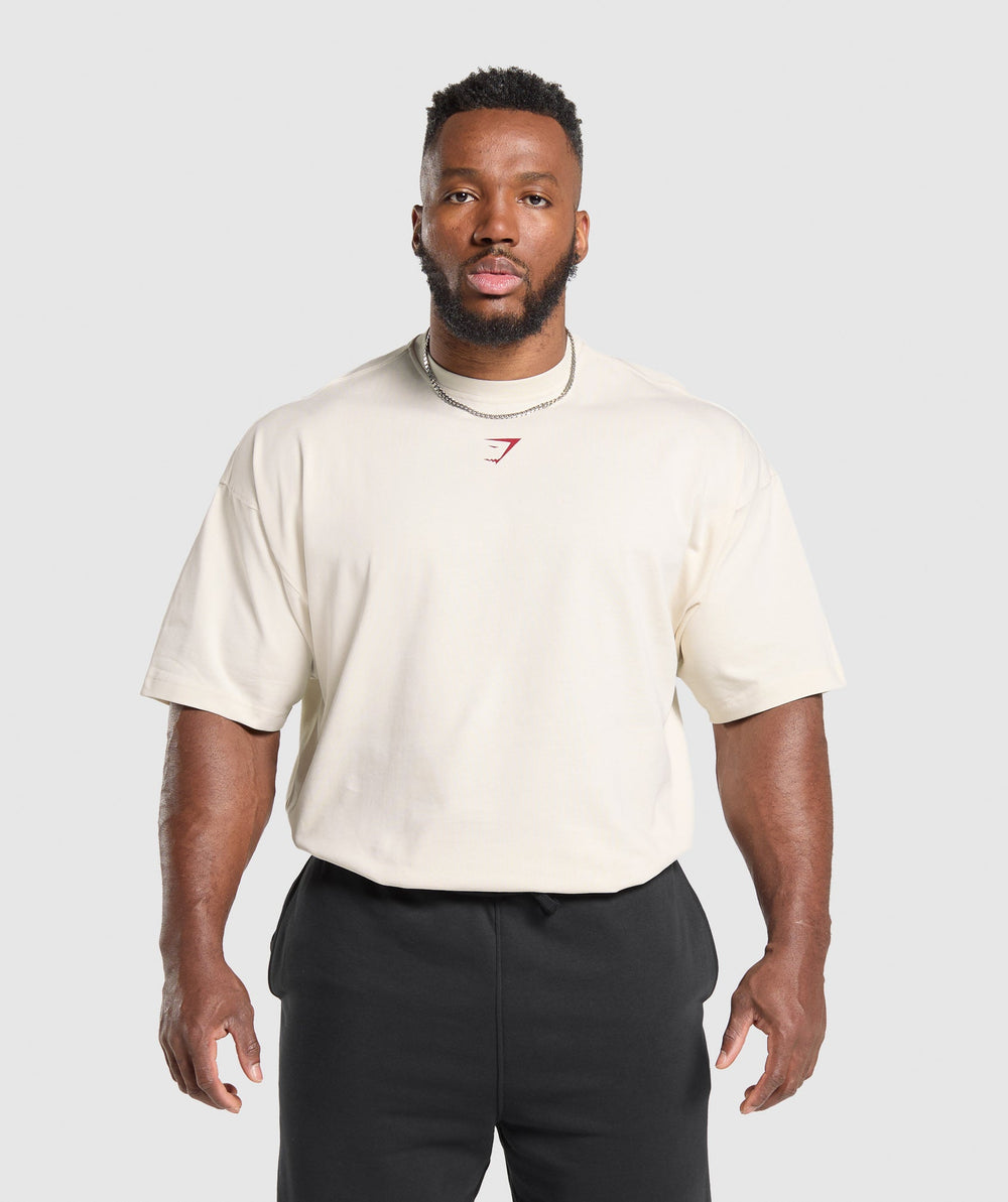 Lifting Club T-Shirt - Oat White/Conditioning Red