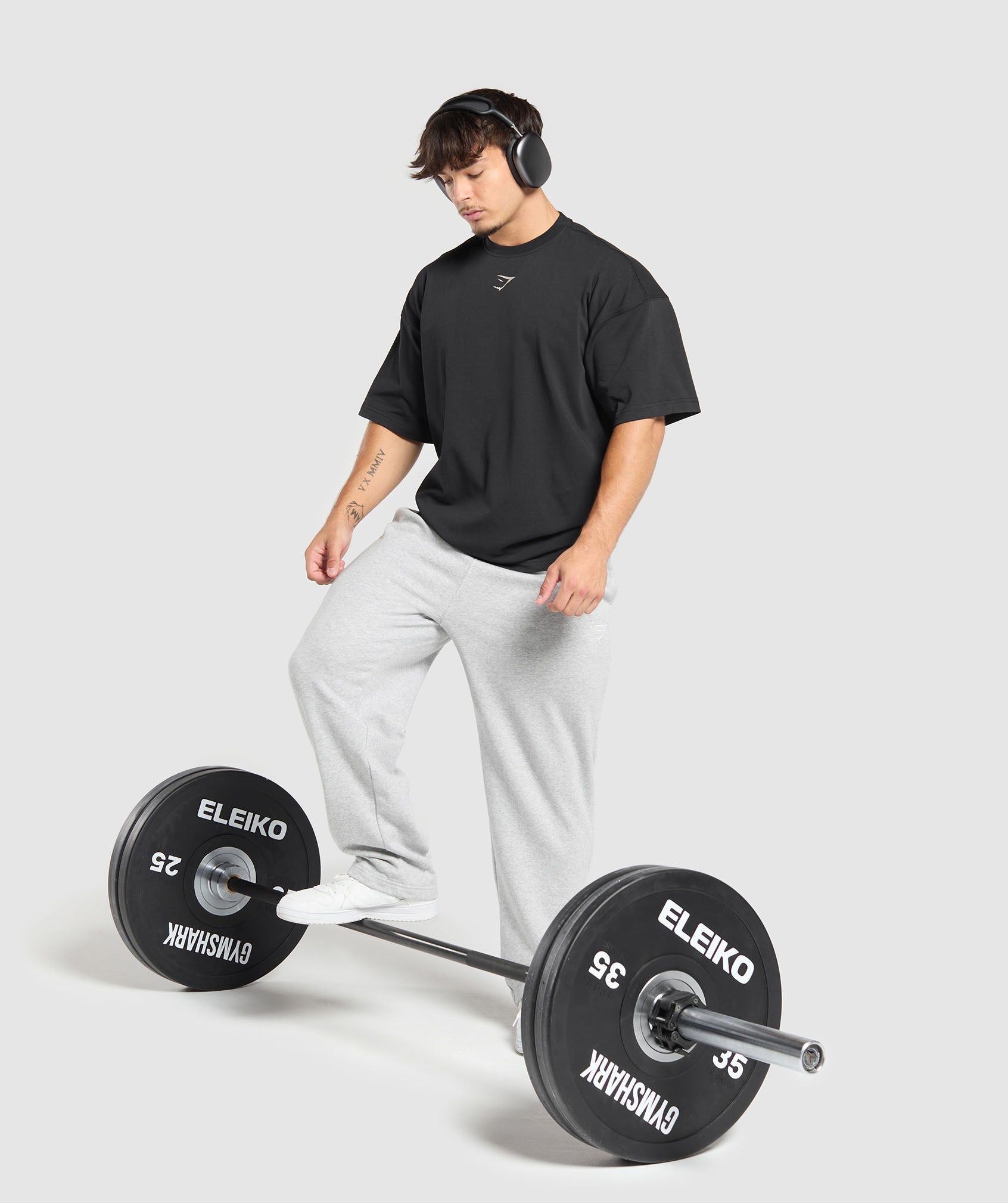 Lifting Club T-Shirt - Black/Light Grey