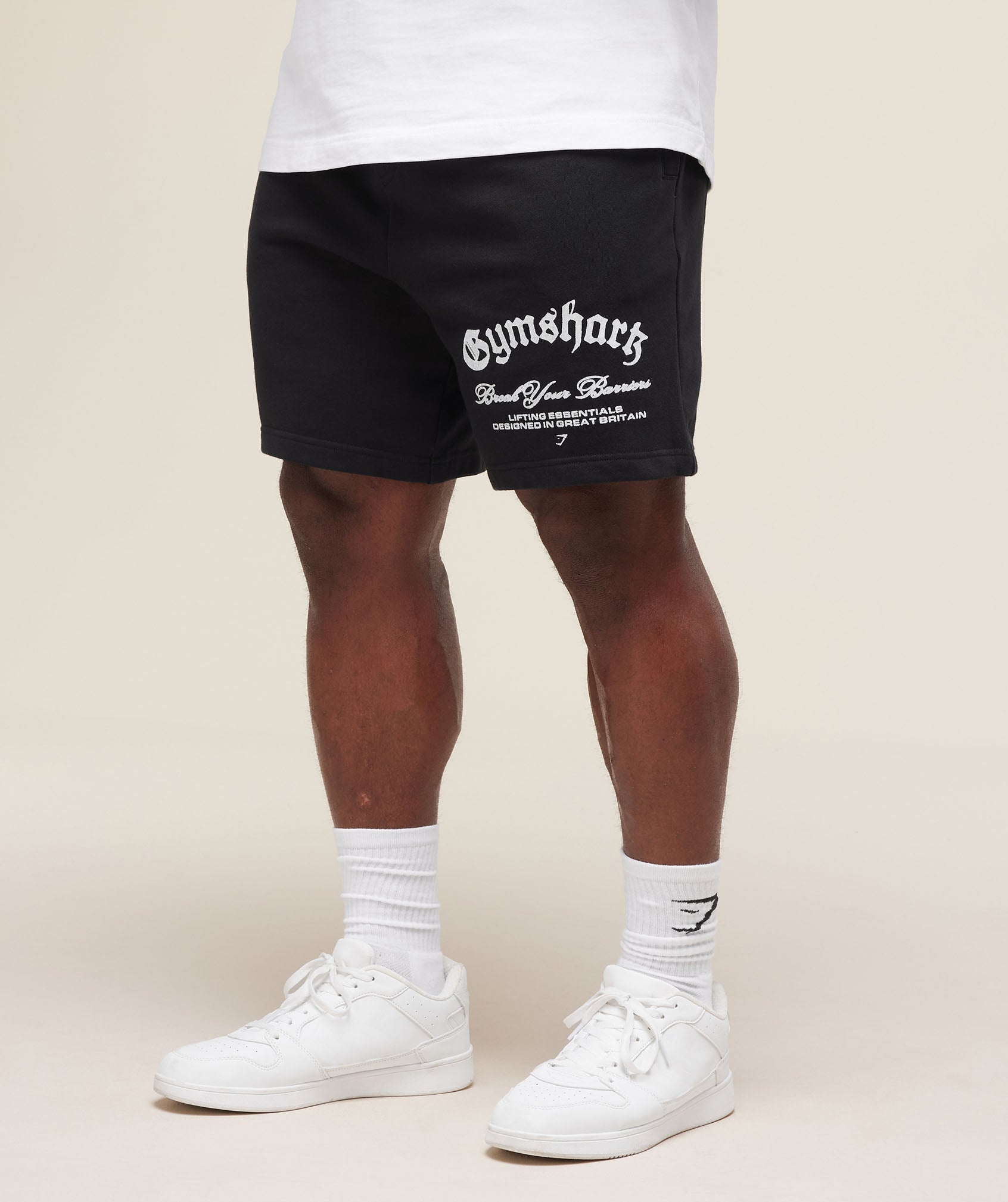 Break Your Barriers Shorts - Black