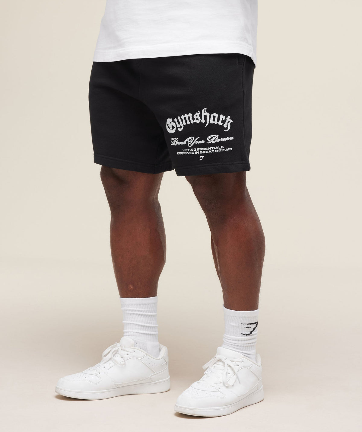 Break Your Barriers Shorts - Black