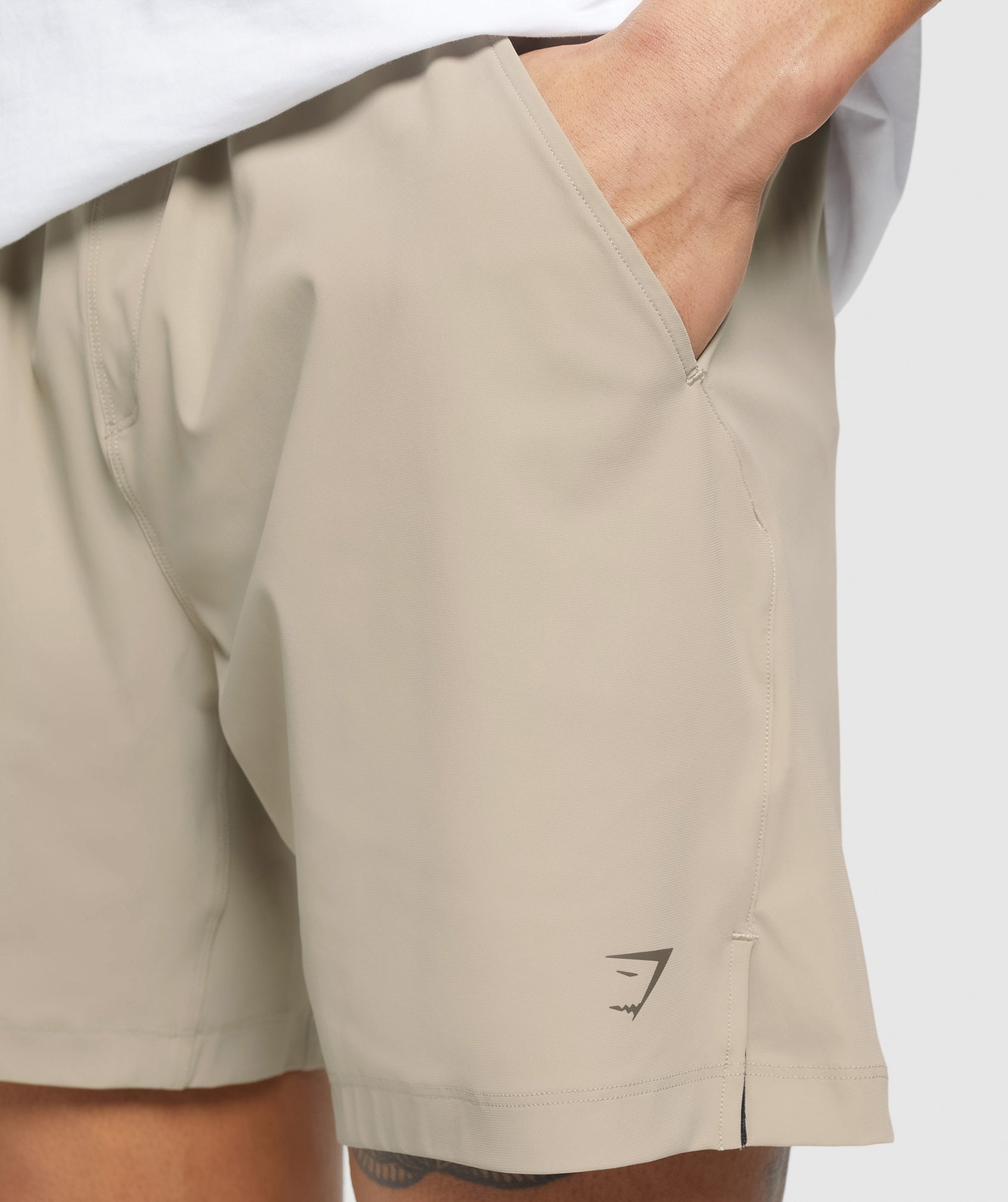 Hybrid 6" Shorts - Sand Brown