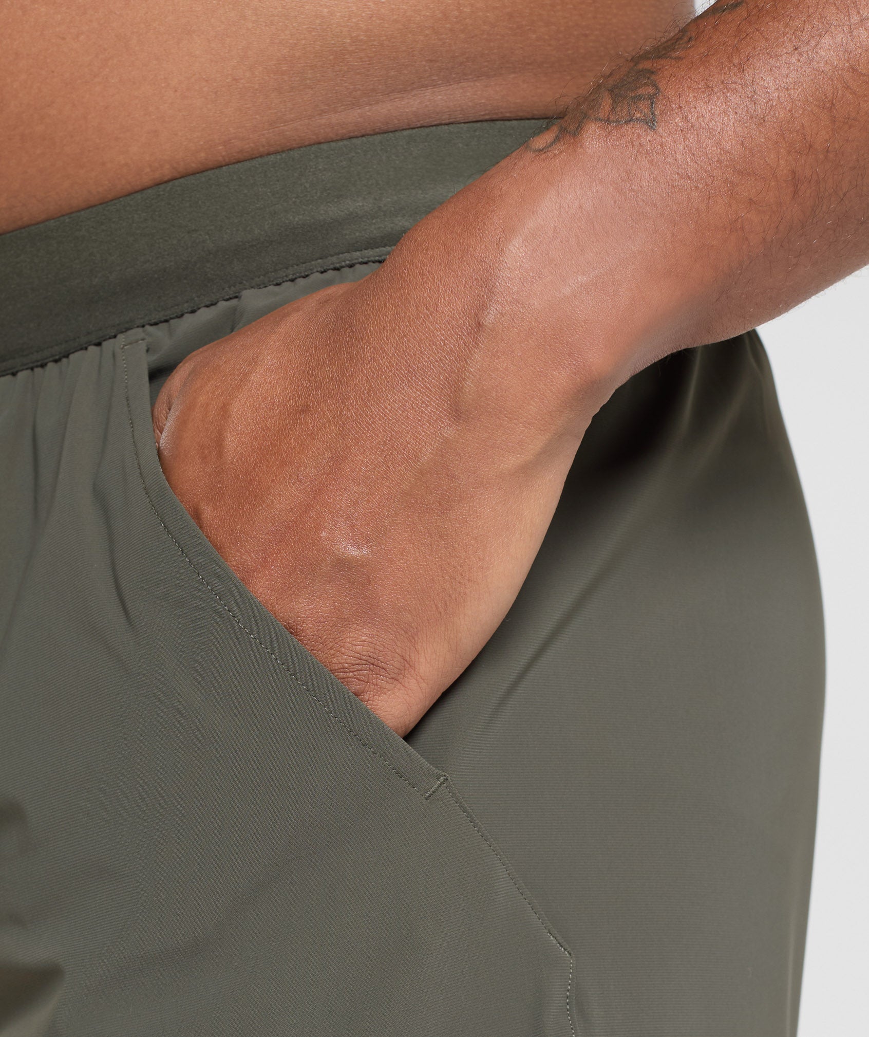 Hybrid 6" Shorts - Strength Green