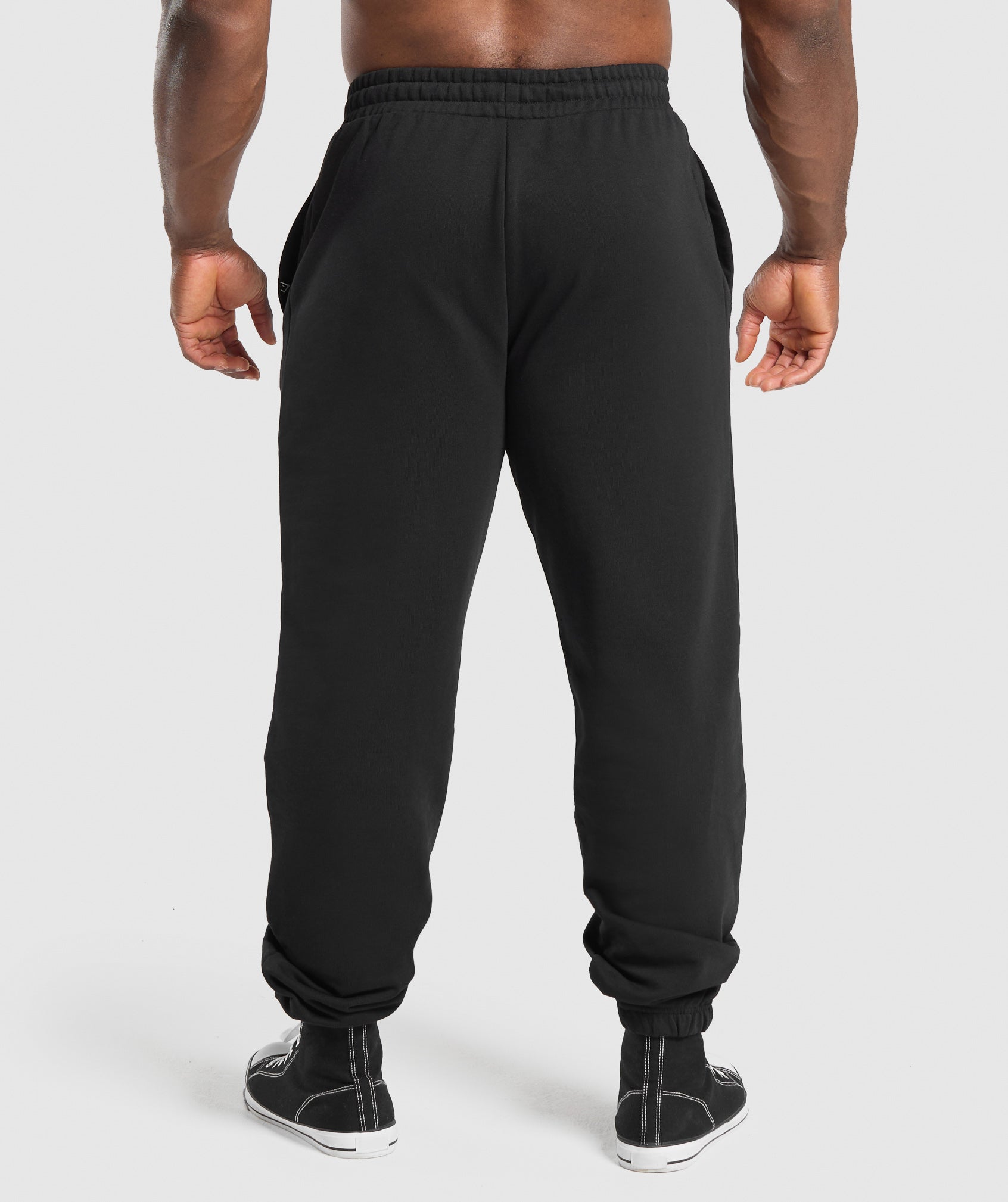 Trophy Graphic Joggers - Black