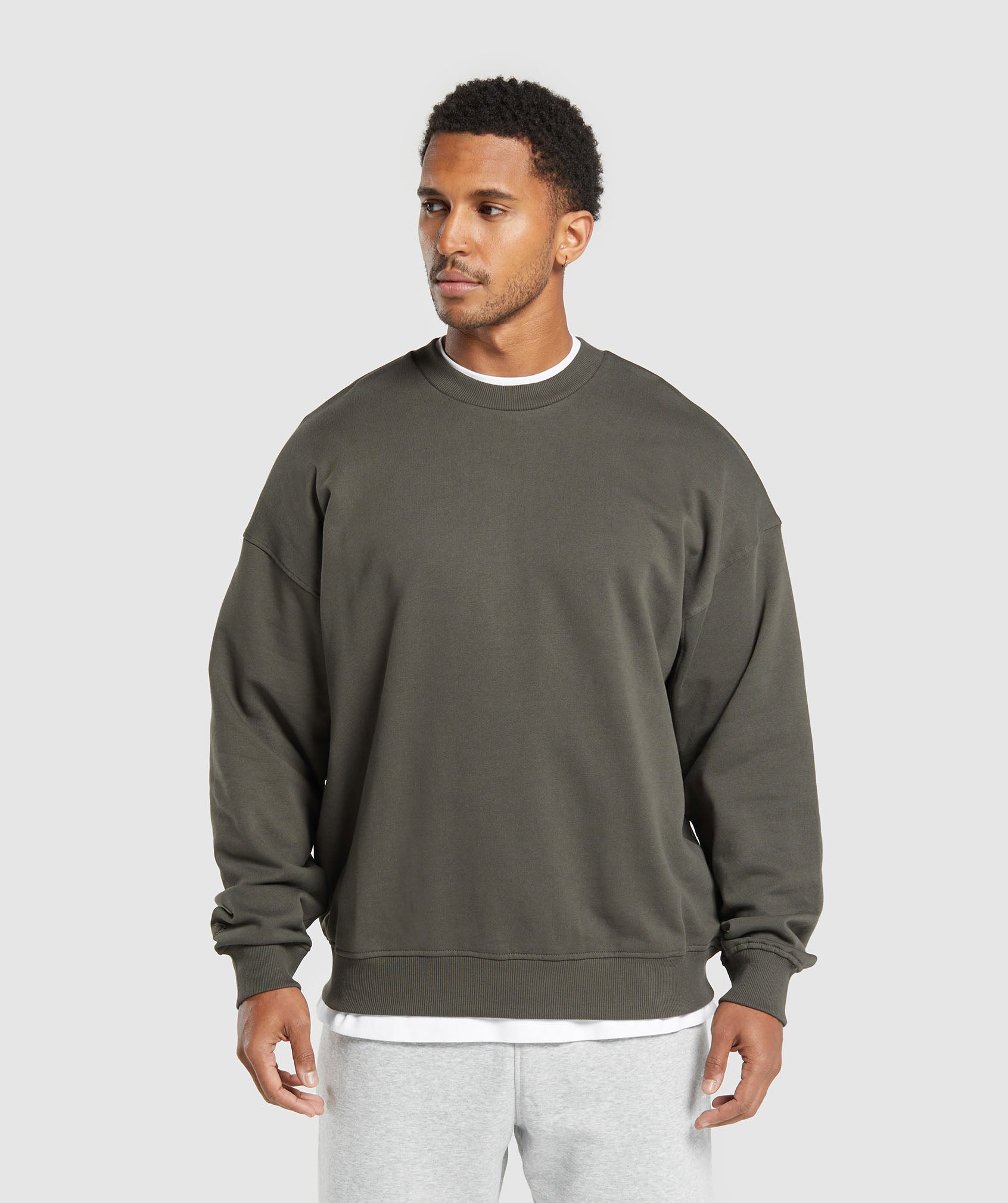 Rest Day Essentials Crew - Strength Green