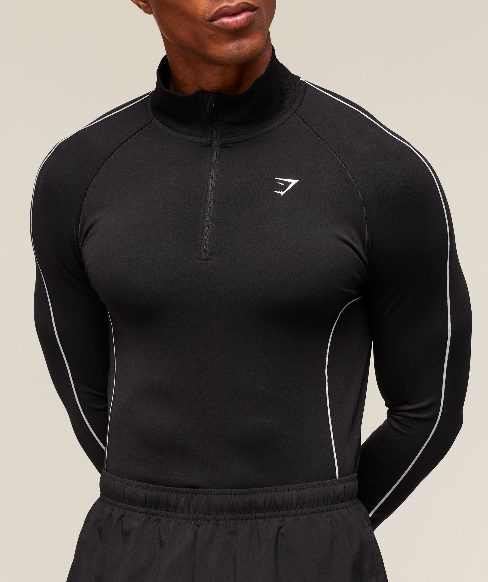 Clean Contour Seamless 1/4 Zip - Black/White