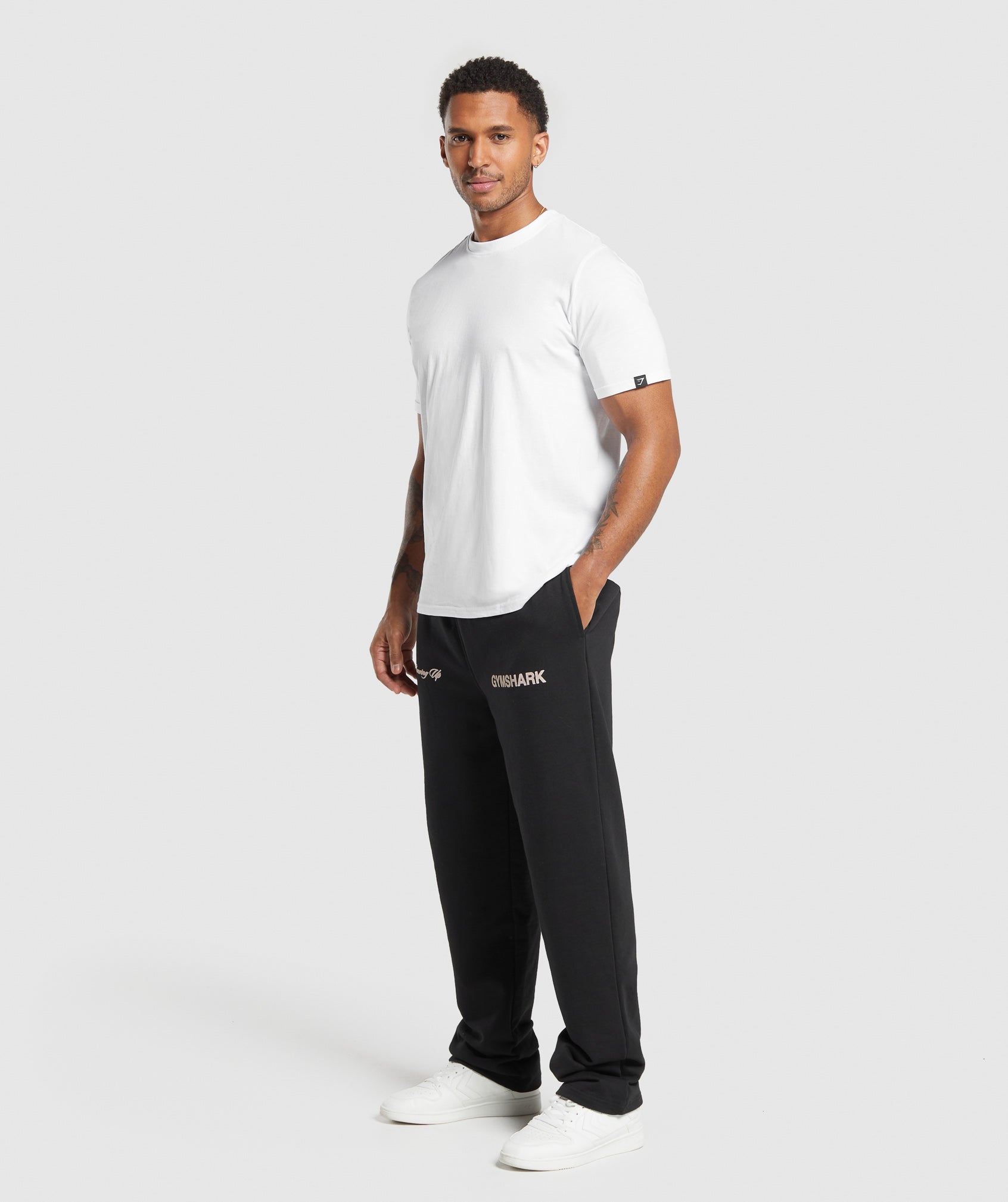 EST 2012 Straight Leg Joggers - Black
