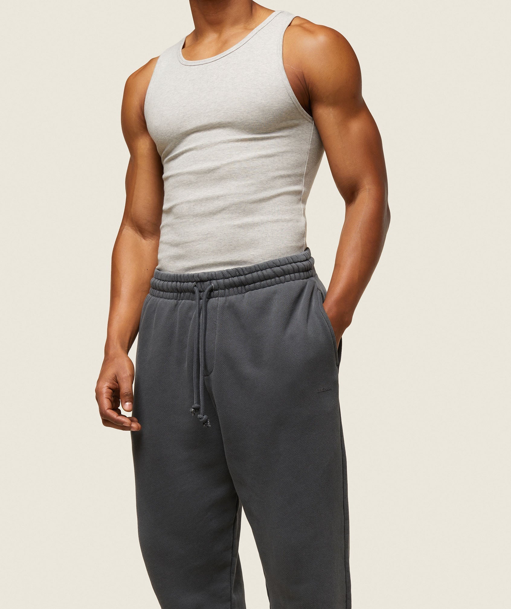 everywear Relaxed Sweatpants - Black
